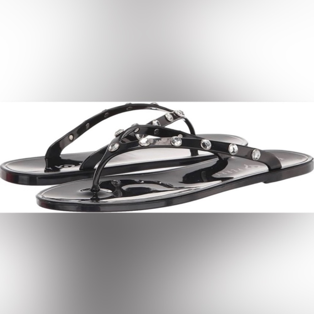Katy Perry Women's T-bar sandals
THE BOUTIQUE
GELI' in Black Size 8M/38